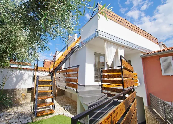 Dominik * Πούλα