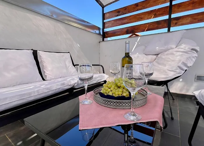 Dominik * Πούλα