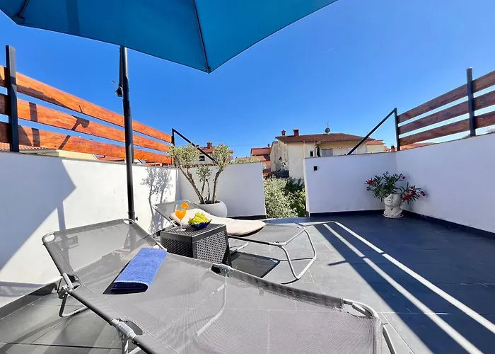 Dominik * Πούλα